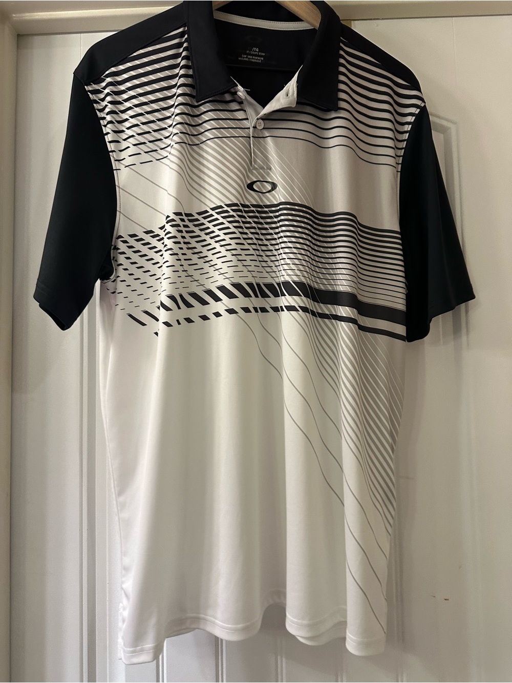 ⛳️ Oakley Men’s Black, Gray & White Striped Performance Polo  XL